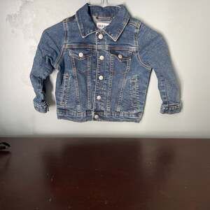 Old Navy Super Light Blue Denim Jacket Kids Size 5T